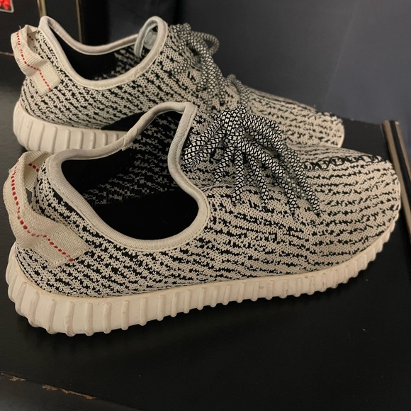 Men’s Adidas Yeezy Boost 350 Turtle Dove - Picture 3 of 4